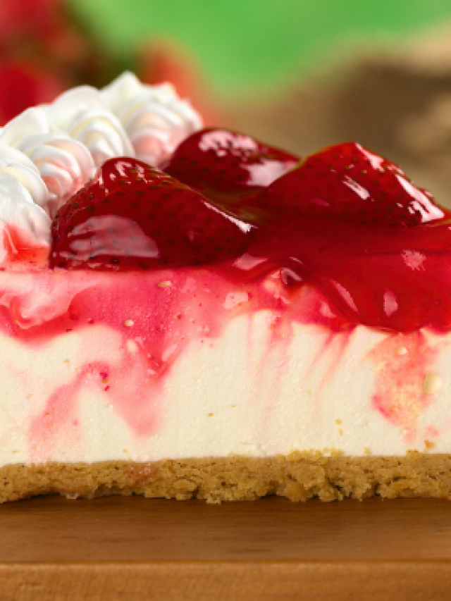 Receita de Cheesecake de Frutas Vermelhas. Sobremesa tradicional e deliciosa.