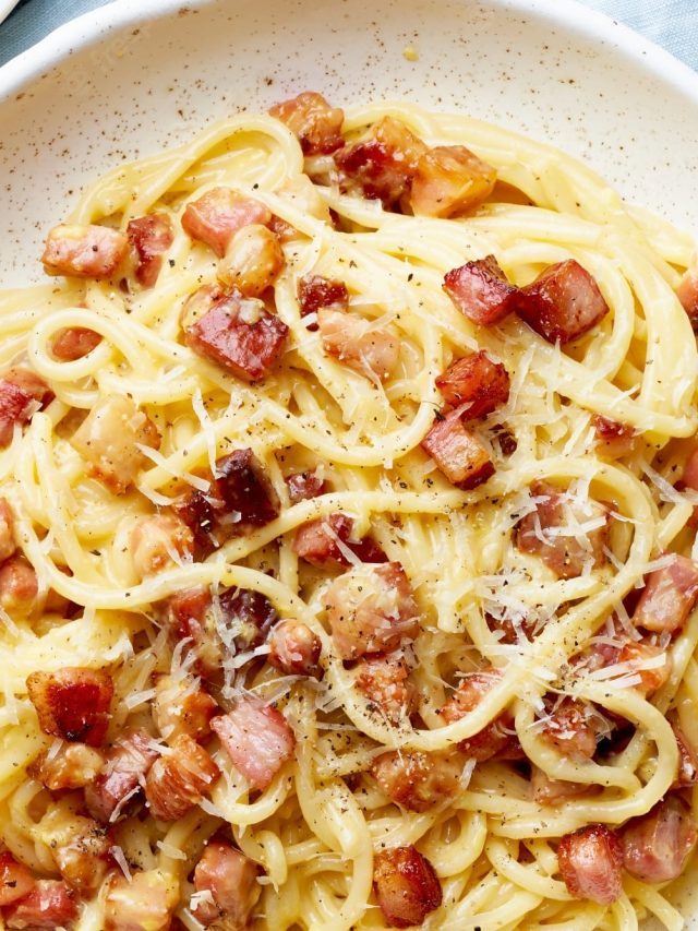 Receita de Macarrão ao Forno com Bacon e Queijo que deixou minha família com água na boca!