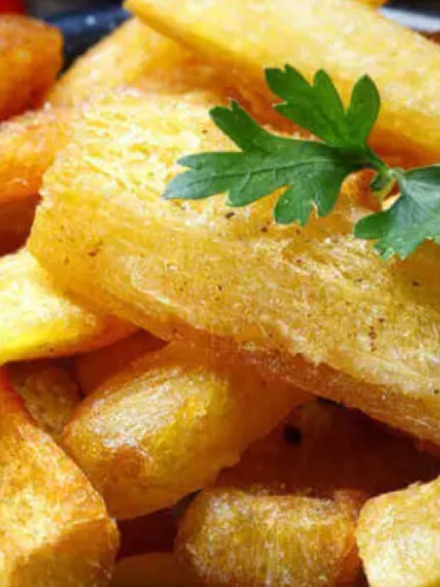 Receita de Mandioca Assada. Agora só faço assim e fica melhor do que frita!