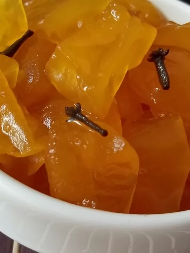 Receita de Doce de Mamão Verde. Docinho caseiro, saboroso e irresistível