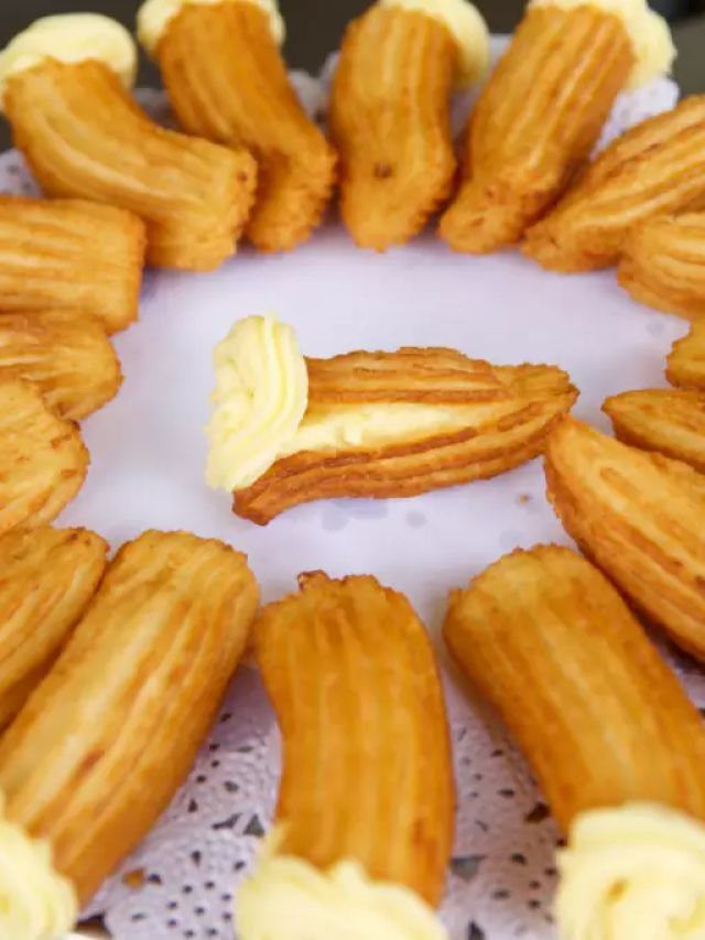 Receita de Churros de Batata com Molho de Queijo. Opção diferenciada que surpreende pelo sabor!