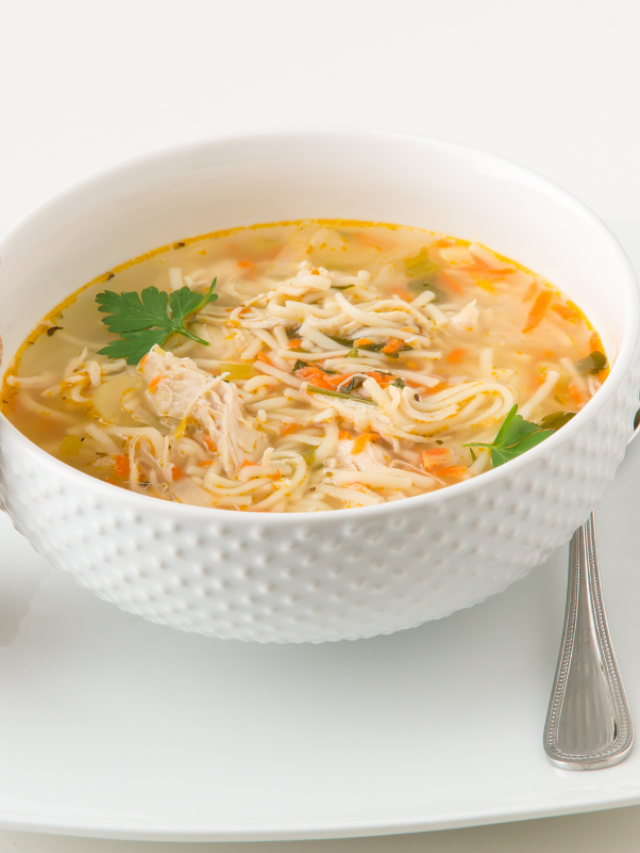 Receita de Sopinha de Frango para Bebê. Nutrição e sabor em um só prato!